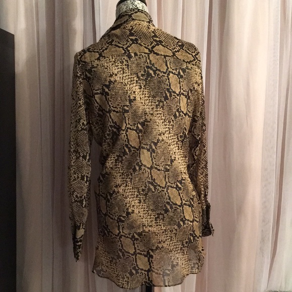 Zara woman Snake Print Blouse - Picture 4 of 5